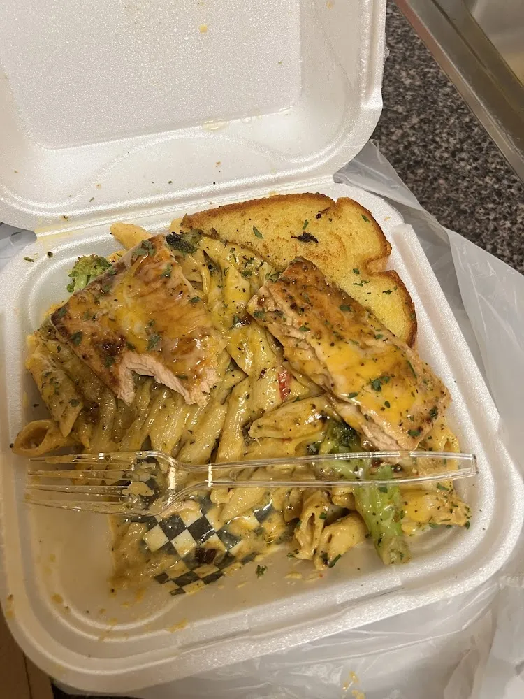 Salmon Alfredo Pasta
